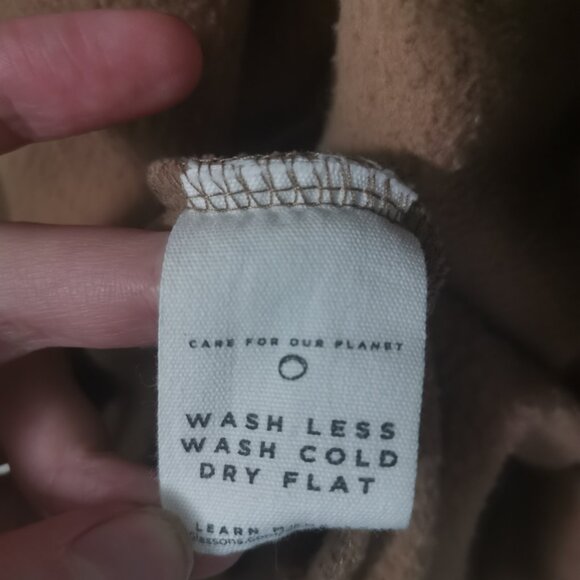 Zipped Hoodie with pockets - Picture 6 of 7